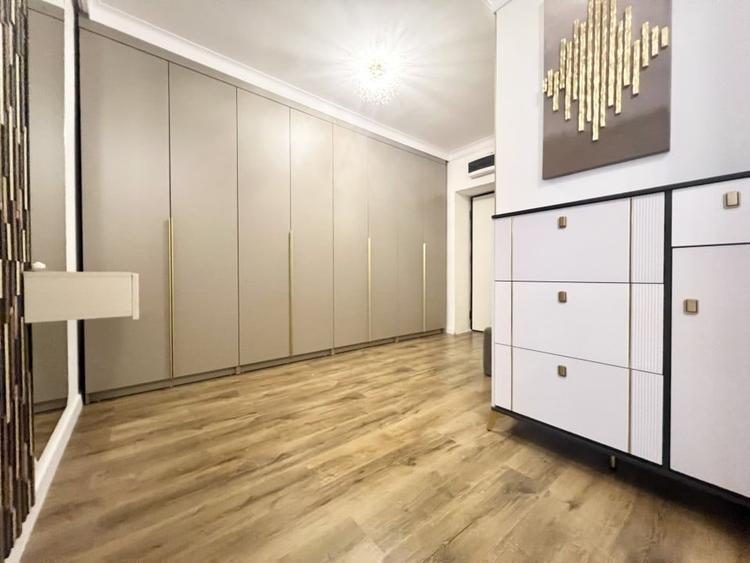 Apartament cu 2 camere semidecomandat, mobilat în Pipera