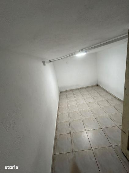 Casa individuala, decomanda, 6 camere, 180 mp ., teren 3 ari., zona d - 3