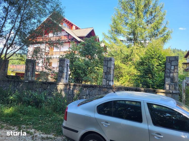 Casă cu Teren 1350 Mp în Poiana Țapului