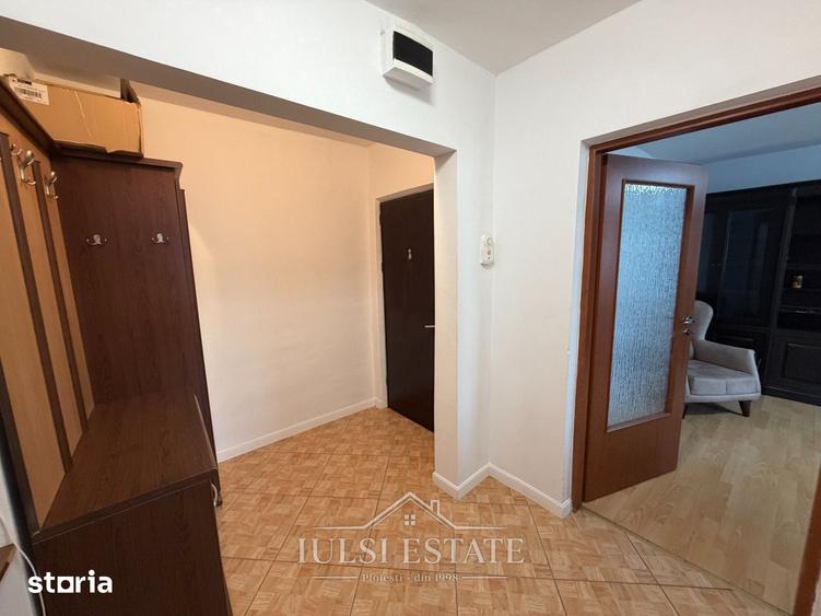 Apartament cu 3 camere decomandat în Cantacuzino