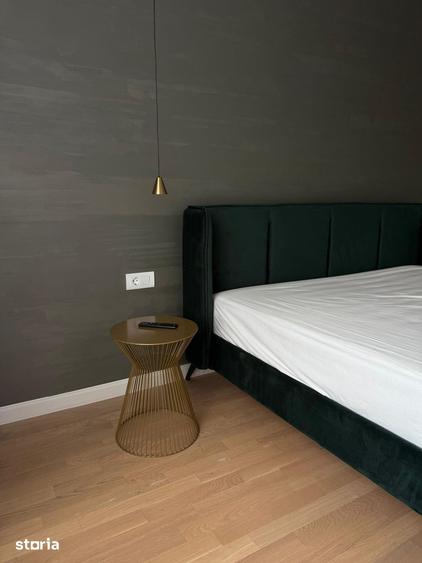 Apartament cu 3 camere decomandat, mobilat în Exterior Vest