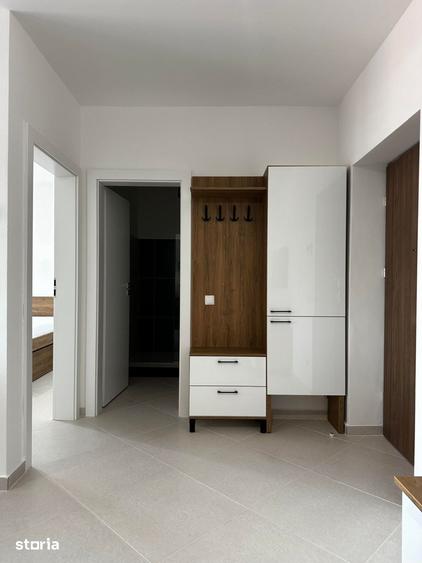 Apartament cu 2 camere semidecomandat în Botizului