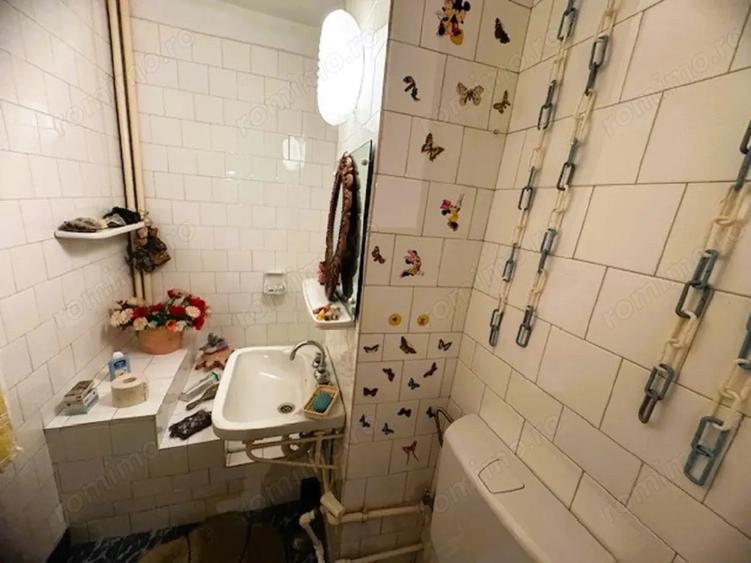 Apartament cu 4 camere decomandat în Central
