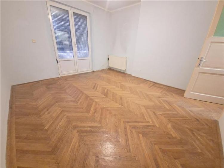 Apartament cu 2 camere decomandat în Narcisa