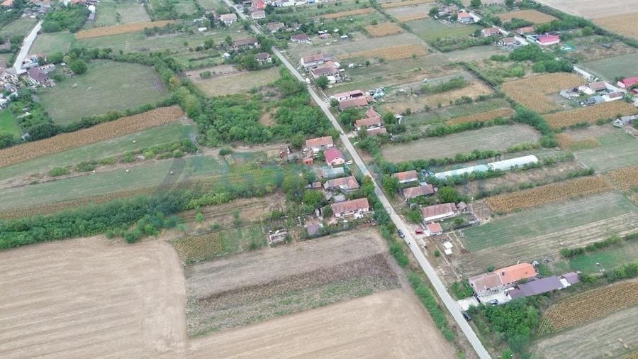 Teren Construcții intravilan de 1769 mp, în Bicaci