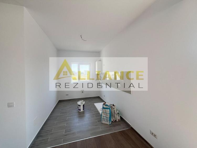 Duplex cu 4 camere cu Canalizare în Berceni