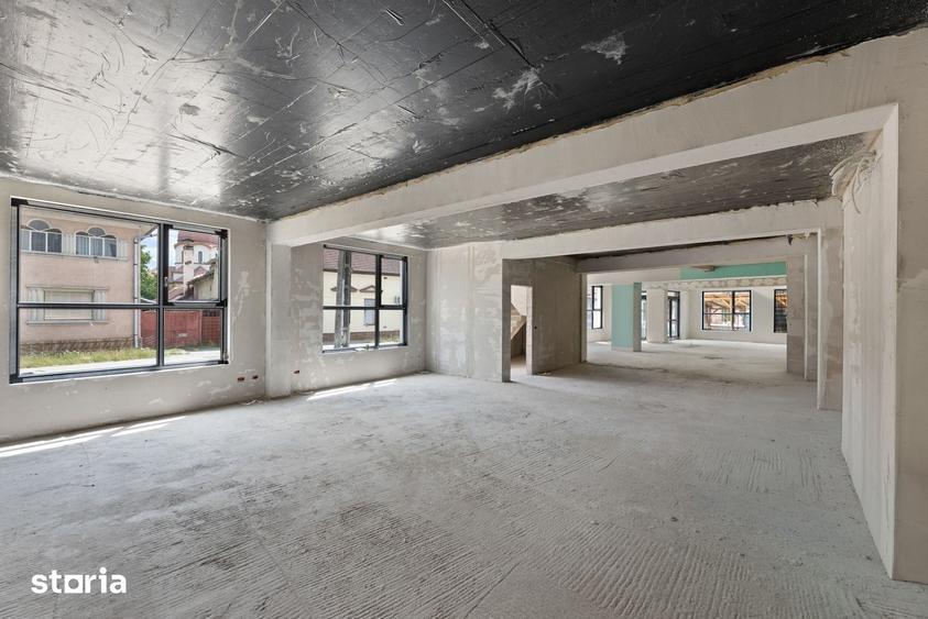 Spațiu comercial, de 498 mp, în Beliu
