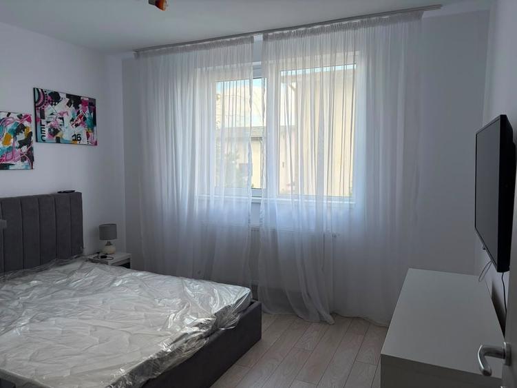 Apartament cu 2 camere decomandat în Fundeni