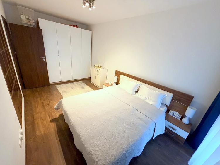 Apartament cu 2 camere semidecomandat în Bună Ziua