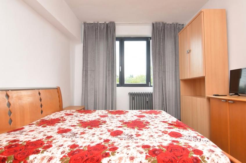 Apartament cu 2 camere decomandat, mobilat în P-ța Muncii