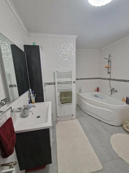 Casă cu 3 camere în Ginta
