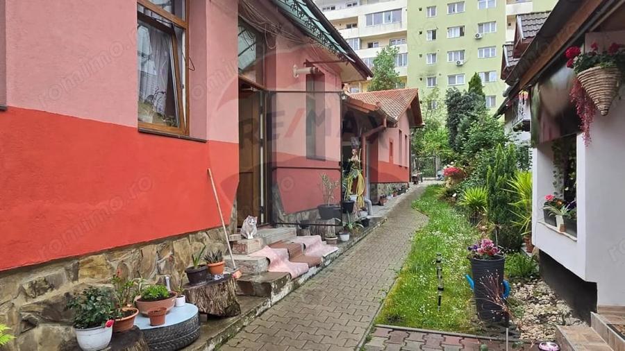 Casă cu 3 camere cu Teren 250 Mp în Central