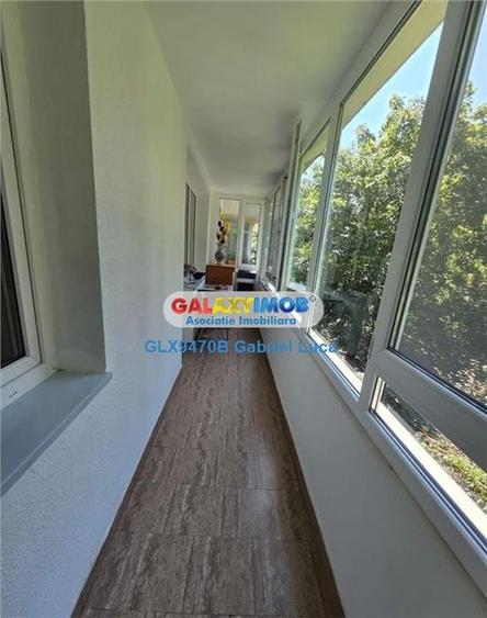 Apartament cu 2 camere semidecomandat, mobilat în Berceni