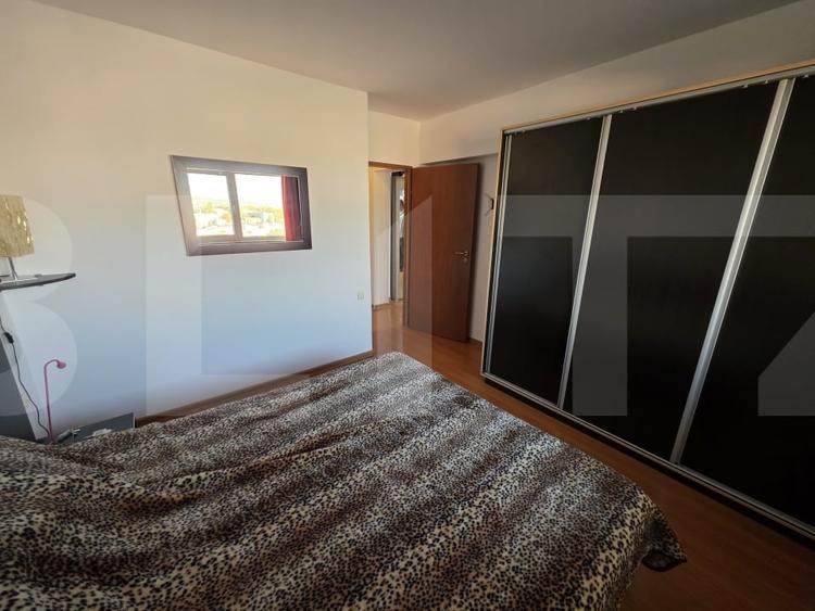 Apartament cu 2 camere decomandat, mobilat în Republicii