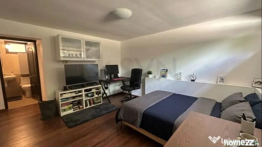 Casă cu 5 camere cu Teren 185 Mp în Vatra Luminoasă