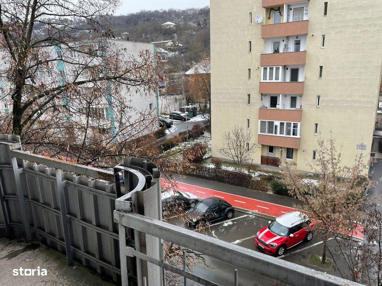 Apartament cu 3 camere în Grigorescu