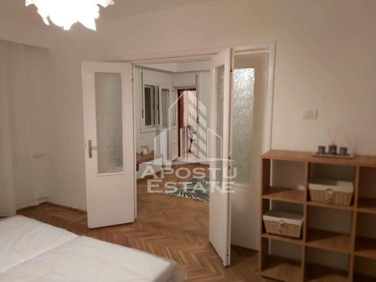 Apartament cu 3 camere decomandat în Take Ionescu