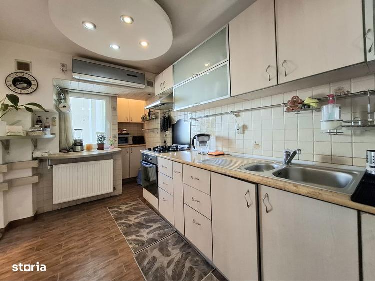 Apartament cu 4 camere, mobilat în Colentina