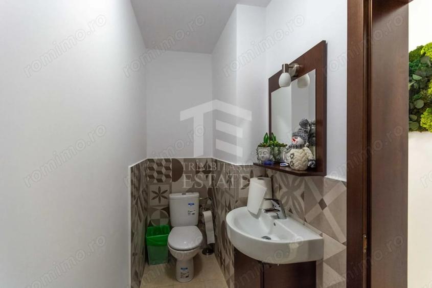 Apartament cu 6 camere decomandat în Aviatorilor