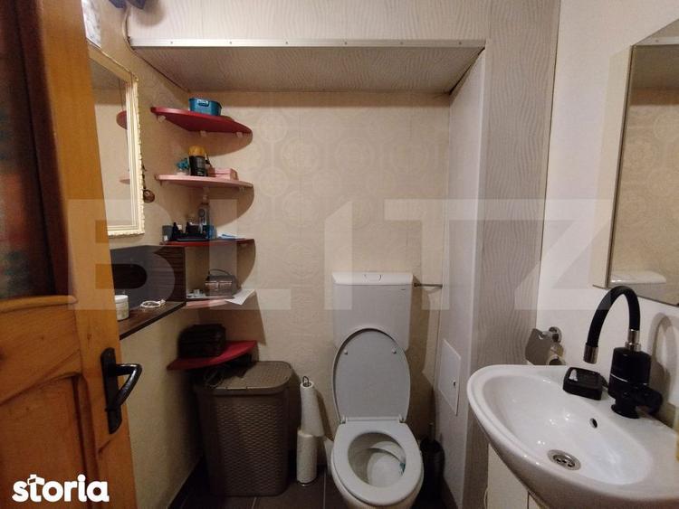 Apartament cu 3 camere decomandat în Nicolina