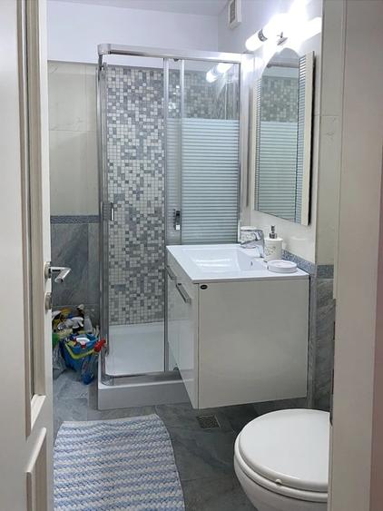 Apartament cu 4 camere decomandat în 13 Septembrie