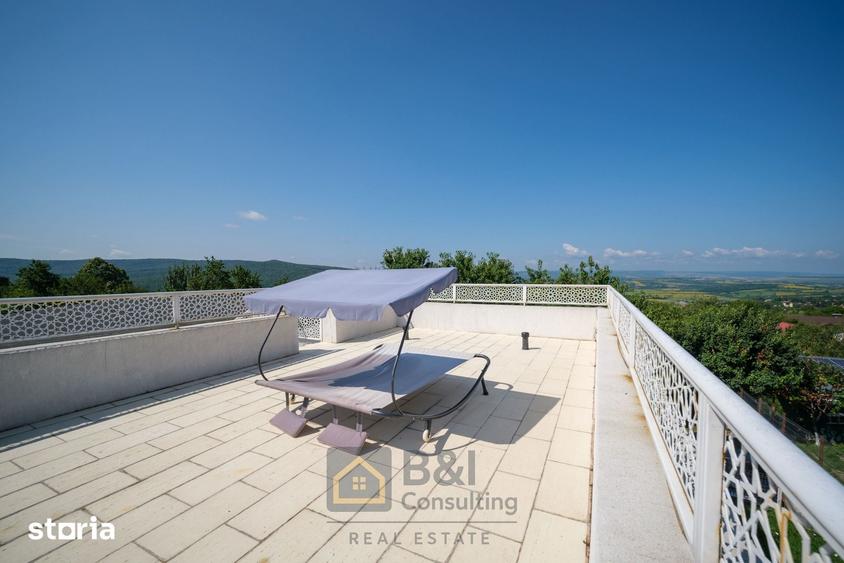 Casă cu 4 camere cu Teren 880 Mp în Bârnova