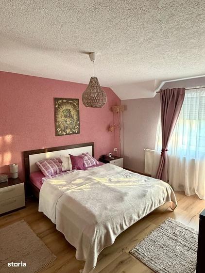 Casă cu 4 camere cu Teren 250 Mp în Șega