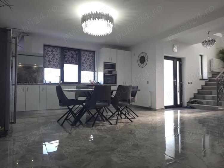 Casă cu Teren 500 Mp în Central
