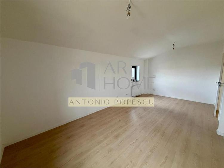 Duplex cu 4 camere cu Canalizare în Strejnicu