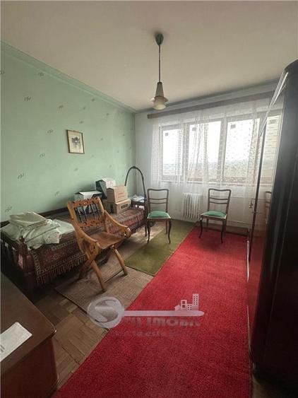 Apartament cu 3 camere decomandat în Centru Civic