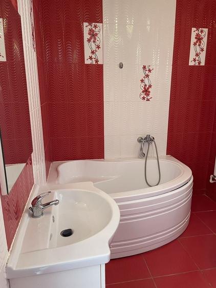 Casă cu 4 camere cu Teren 1500 Mp în Vinga