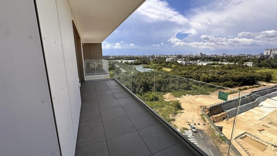 Apartament cu 3 camere decomandat în Floreasca