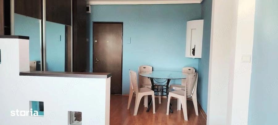 Garsonieră decomandată în Sud
