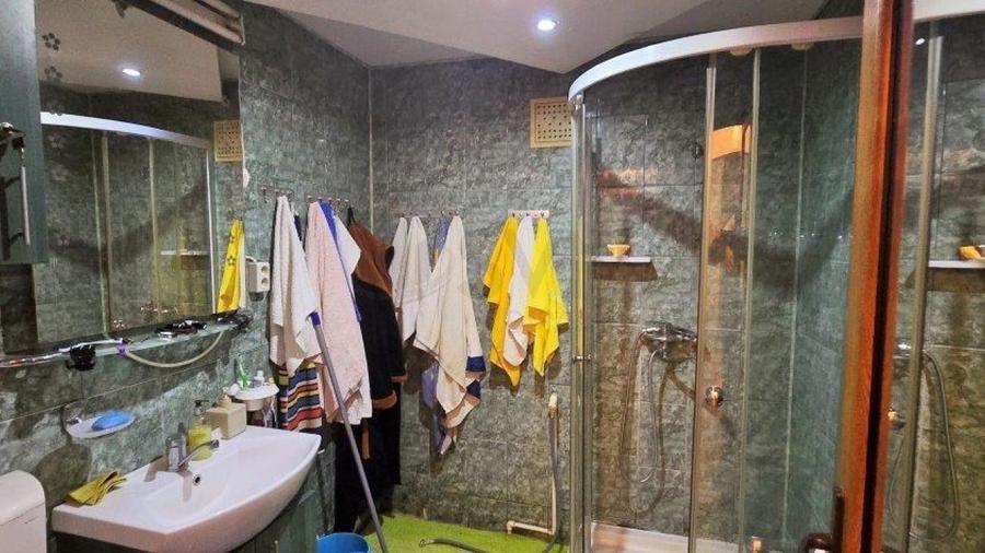 Apartament cu 4 camere semidecomandat în Crângași