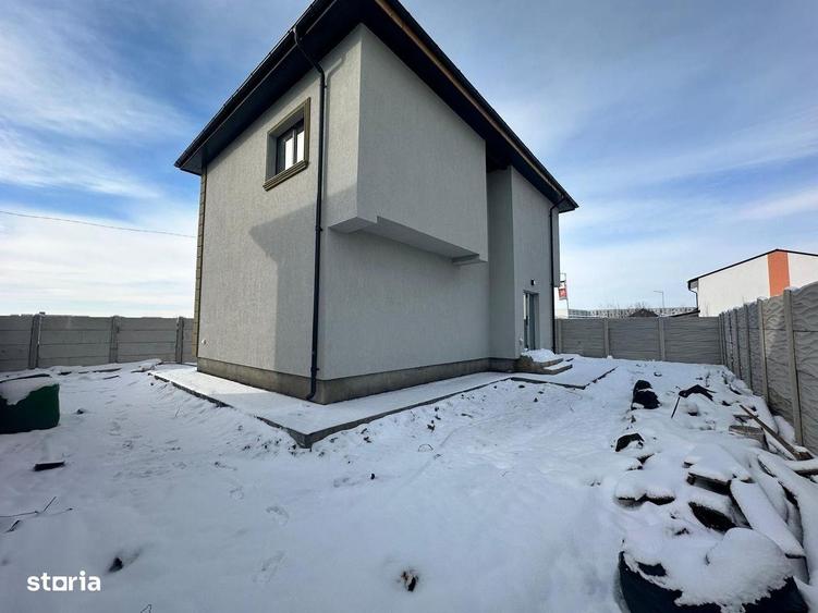 Casă cu 4 camere cu Teren 330 Mp în Ghencea