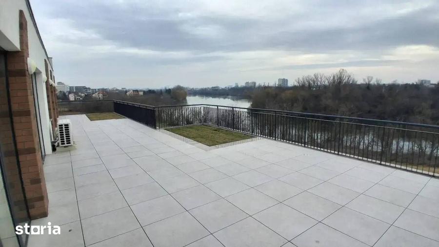 Apartament cu 3 camere decomandat în Grivița