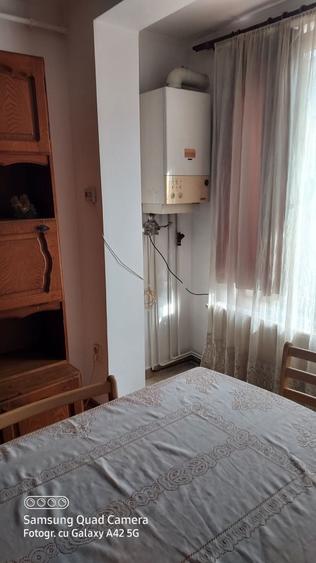 Garsonieră decomandată în Central