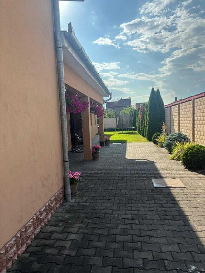 Casă cu 4 camere în Iosia