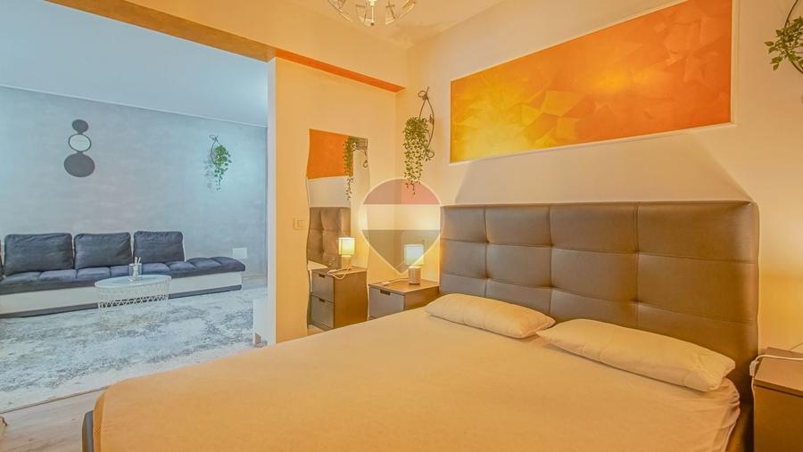 Apartament cu 2 camere semidecomandat, mobilat în Tractorul