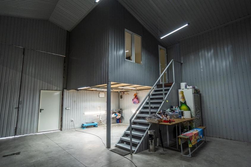 Spațiu industrial, de 255 mp, în Chercea