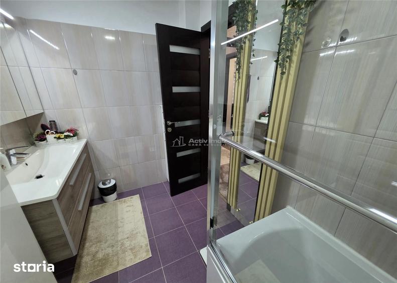 Casă cu 4 camere cu Teren 260 Mp în 1 Decembrie