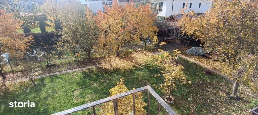 Casă cu 2 camere decomandat cu Teren 200 Mp în Tractorul