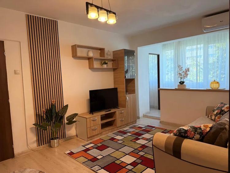 Apartament cu 2 camere semidecomandat, mobilat în Dristor