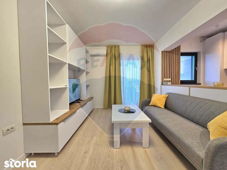 Apartament cu 2 camere, mobilat în Central