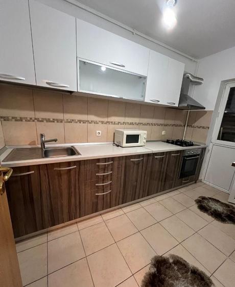 Apartament cu 2 camere semidecomandat în Titan