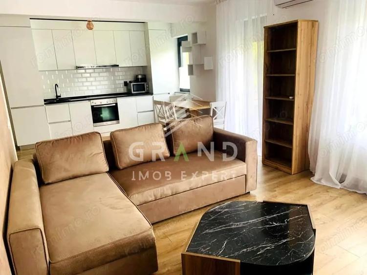 Apartament cu 3 camere semidecomandat în Grigorescu