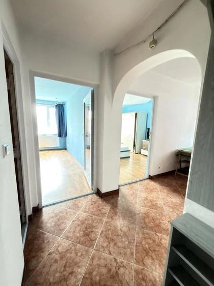 Apartament cu 2 camere decomandat în Aradului