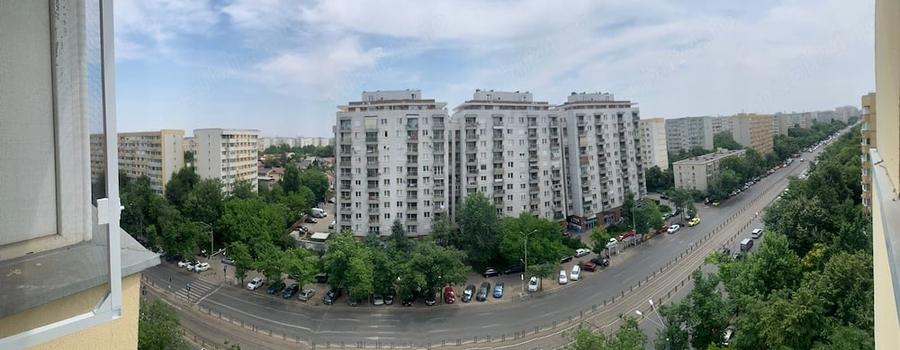 Apartament cu 3 camere semidecomandat în Colentina