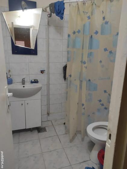 Apartament cu 4 camere decomandat în Bejan