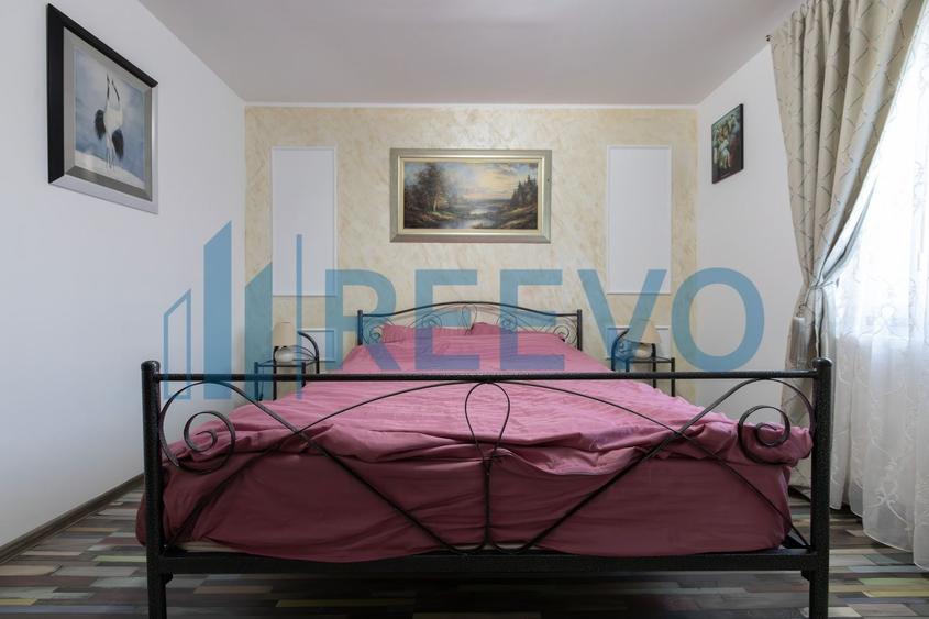 Casă cu 4 camere cu Canalizare în Central